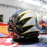 家族愛を感じるヘルメット