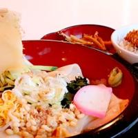 「ダイニング雷神」の「桐生名物ひもかわセット」