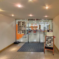 レストランなどの食事ができるところも併設