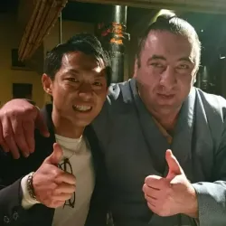 栃ノ心とお酒を飲む姿もインスタで確認