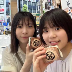 プライベートでも仲良しの2人