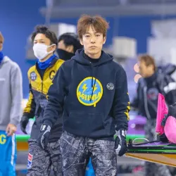 祖父の影響でボートレーサーを目指した岩瀬裕亮
