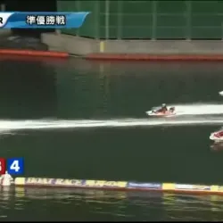 1周目第2ターンマークで不良航法をする五反田忍（画像中央）