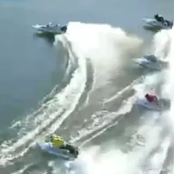 熾烈な1マークの争い