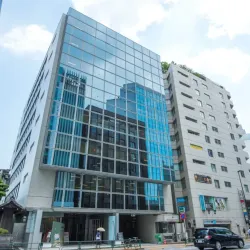 新宿のレンタルオフィスで運営