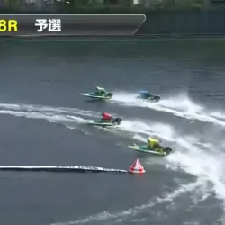 6号艇・四宮が3着争いから抜け出す形に